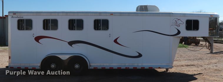 image for item DG7136 2000 Sooner Revolution livestock trailer