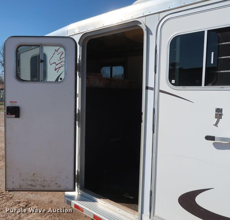 image for item DG7136 2000 Sooner Revolution livestock trailer