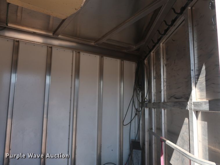 image for item DG7136 2000 Sooner Revolution livestock trailer