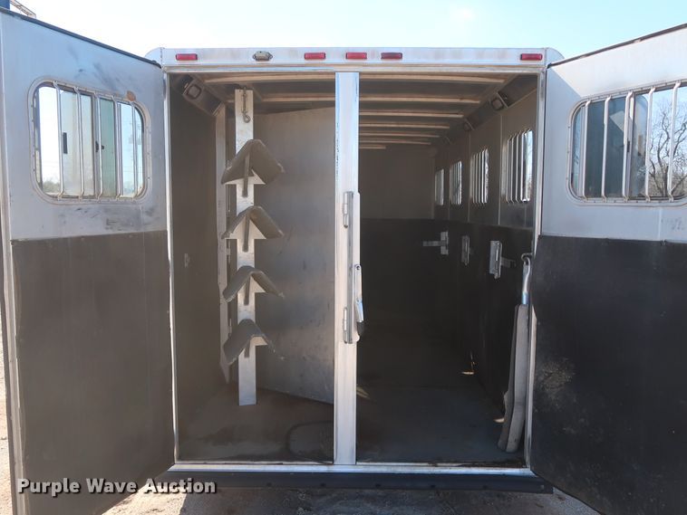 image for item DG7136 2000 Sooner Revolution livestock trailer