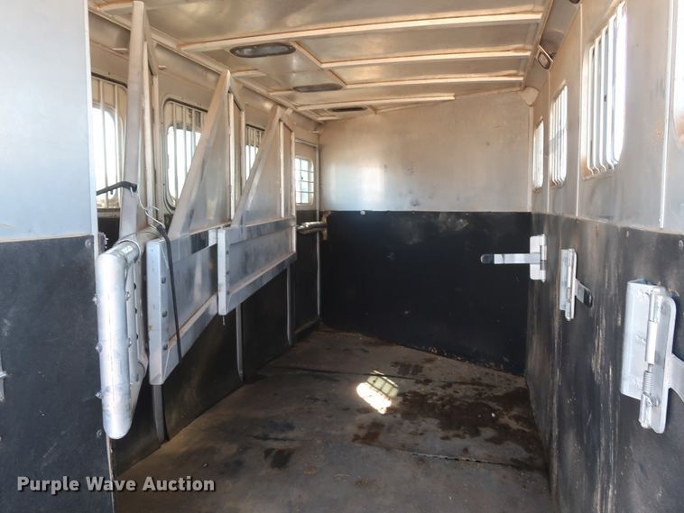 image for item DG7136 2000 Sooner Revolution livestock trailer