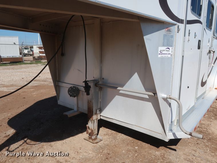 image for item DG7136 2000 Sooner Revolution livestock trailer