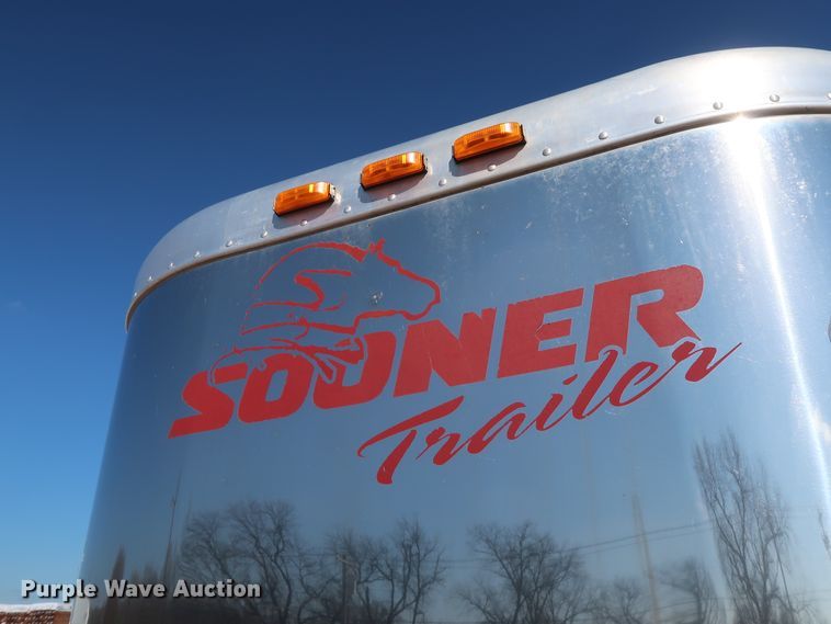 image for item DG7136 2000 Sooner Revolution livestock trailer