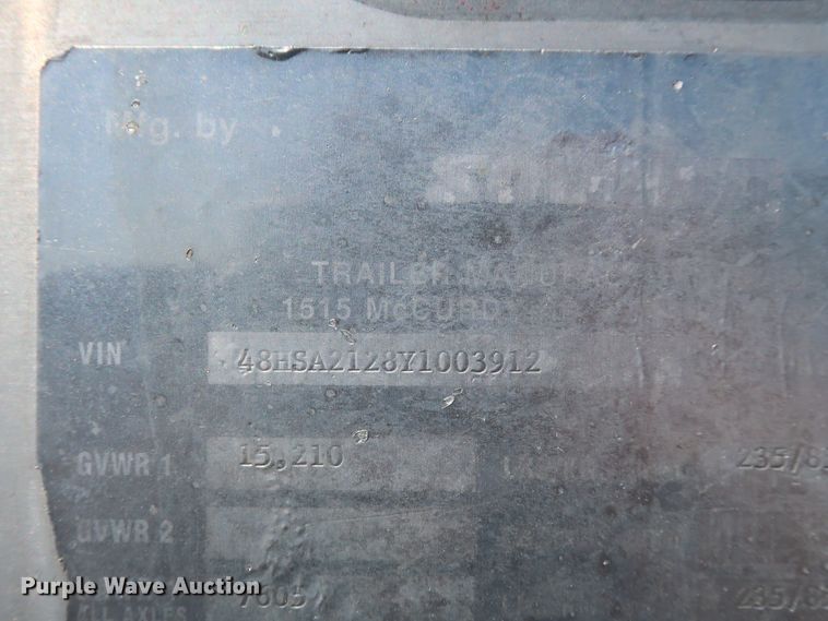 image for item DG7136 2000 Sooner Revolution livestock trailer