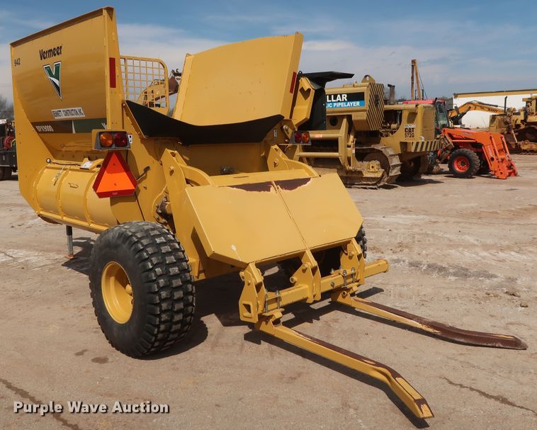 image for item DG7147 2013 Vermeer BPX9000 bale processor