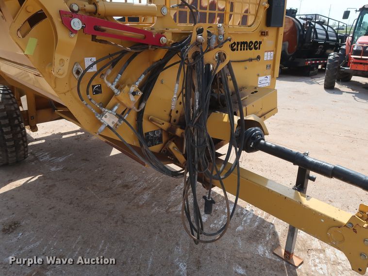 image for item DG7147 2013 Vermeer BPX9000 bale processor