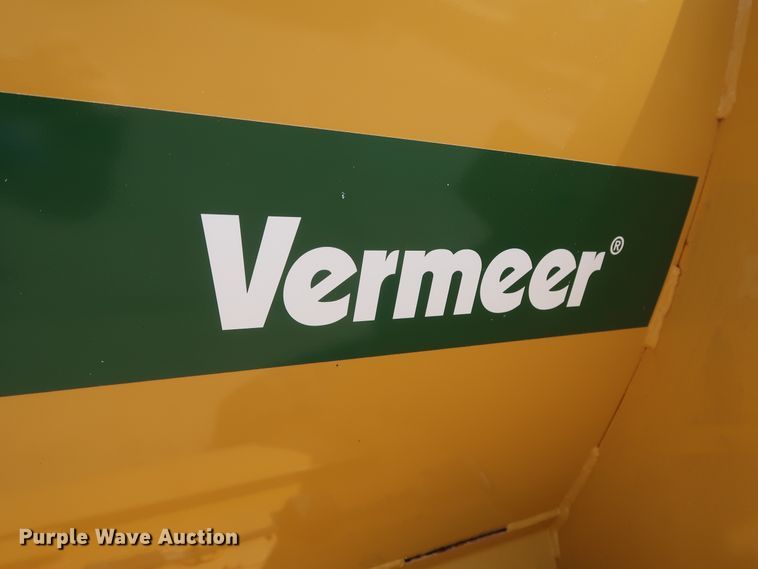 image for item DG7147 2013 Vermeer BPX9000 bale processor