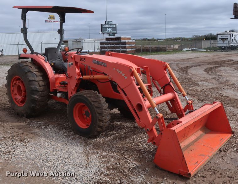 image for item DG7148 2010 Kubota MX5100D MFWD tractor