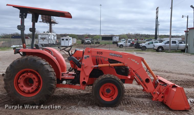image for item DG7148 2010 Kubota MX5100D MFWD tractor
