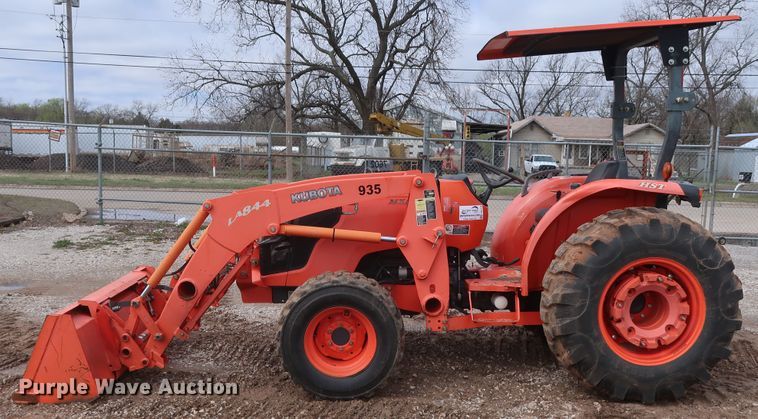 image for item DG7148 2010 Kubota MX5100D MFWD tractor