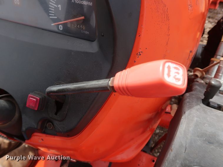 image for item DG7148 2010 Kubota MX5100D MFWD tractor