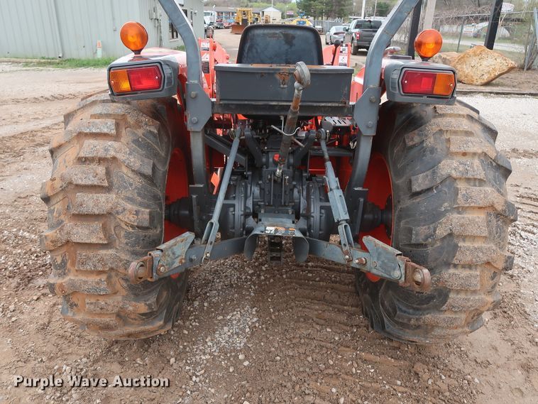 image for item DG7148 2010 Kubota MX5100D MFWD tractor