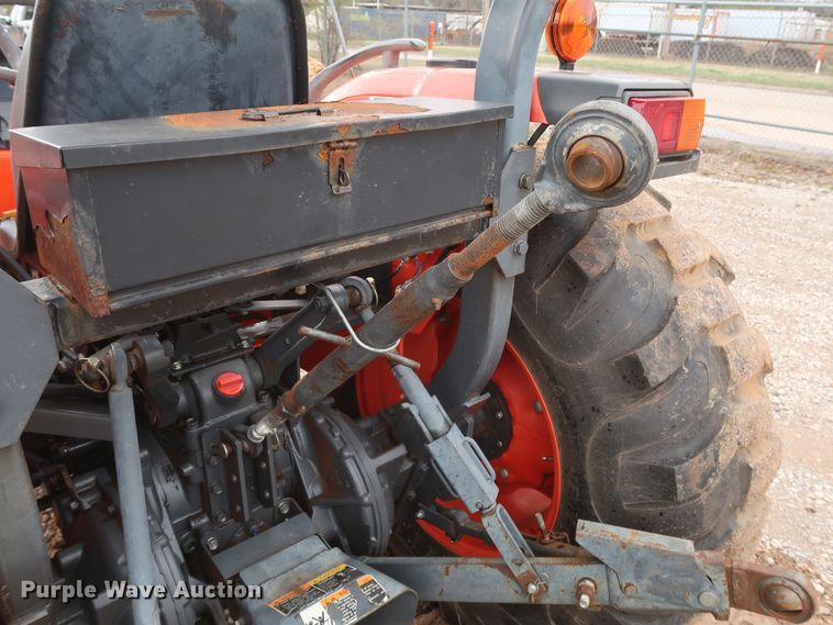 image for item DG7148 2010 Kubota MX5100D MFWD tractor