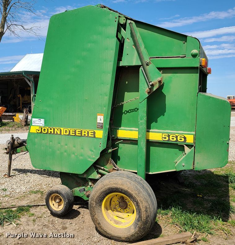 image for item DG7705 John Deere 566 round baler