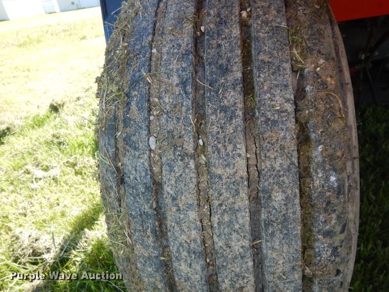 image for item DH2459 2018 Kubota DMC8540T mower conditioner