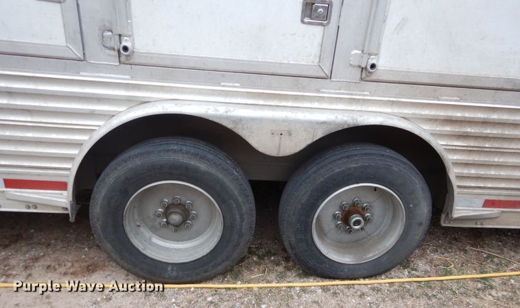 image for item DH3727 2006 Platinum horse trailer