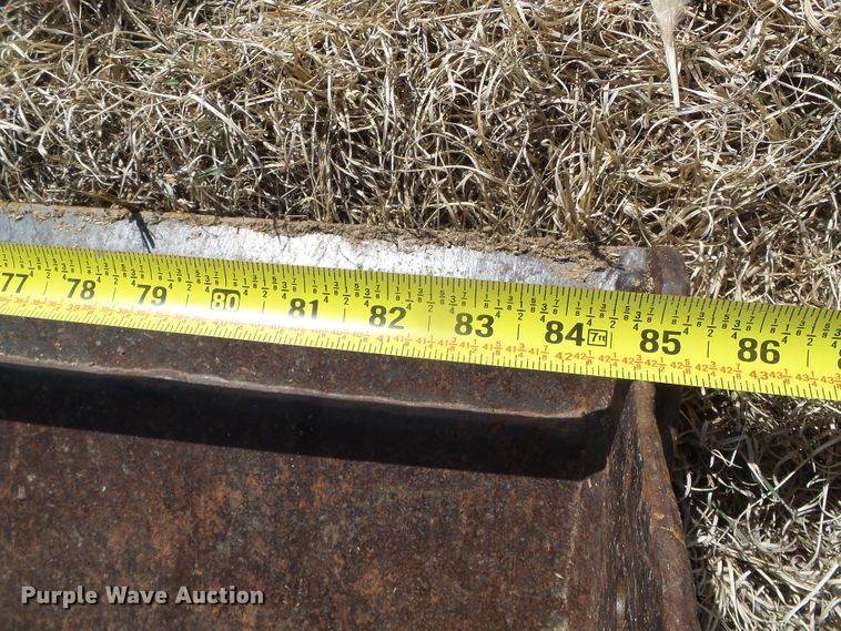 image for item DH4813 1977 International 1086 tractor