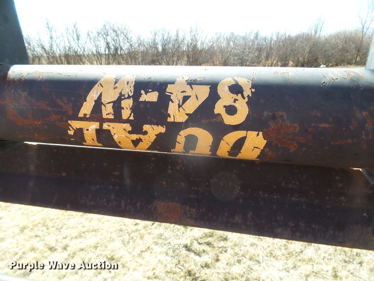 image for item DH4813 1977 International 1086 tractor