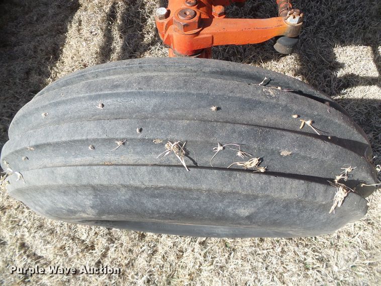 image for item DH4813 1977 International 1086 tractor