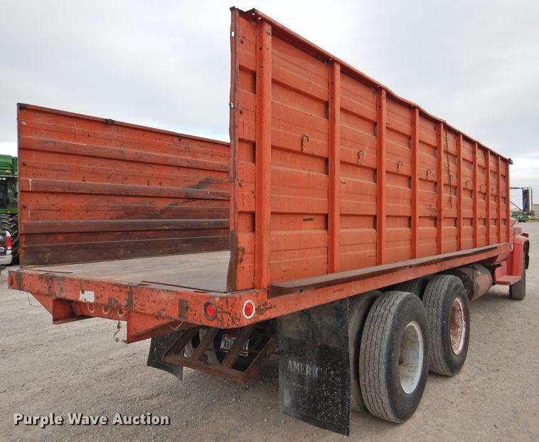 image for item DI0076 1977 Chevrolet C65 grain truck