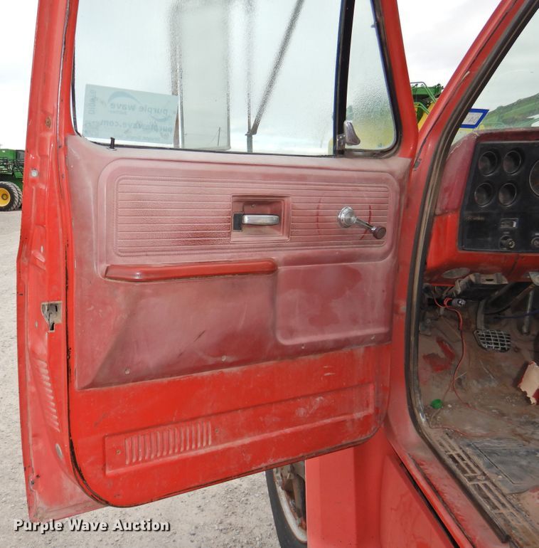 image for item DI0076 1977 Chevrolet C65 grain truck