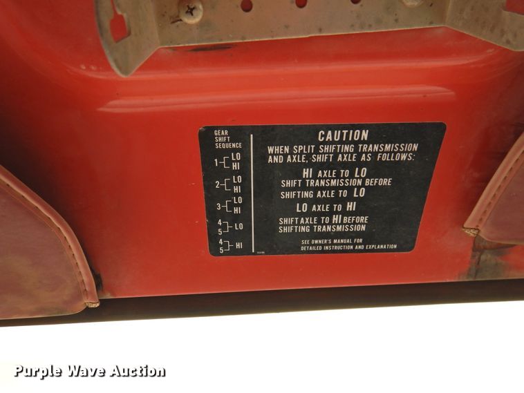 image for item DI0076 1977 Chevrolet C65 grain truck