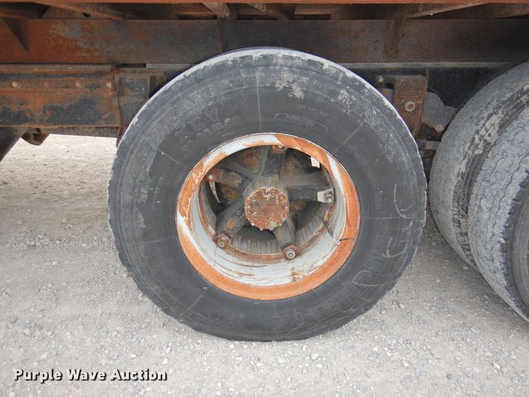 image for item DI0076 1977 Chevrolet C65 grain truck