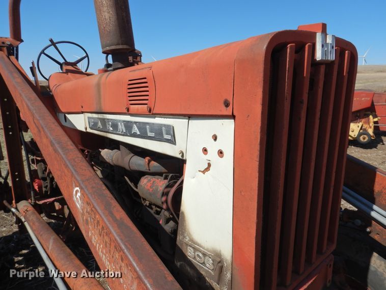 image for item DJ3105 International Farmall 806 tractor