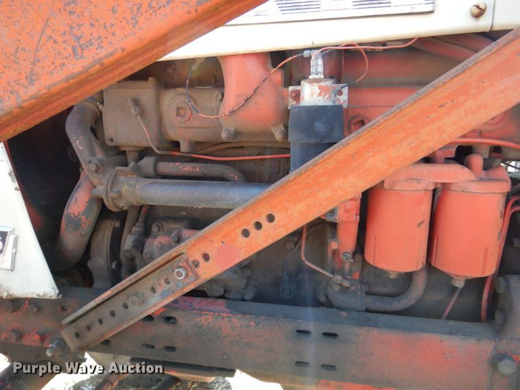 image for item DJ3105 International Farmall 806 tractor