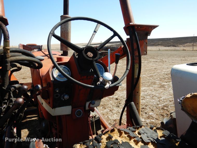 image for item DJ3105 International Farmall 806 tractor