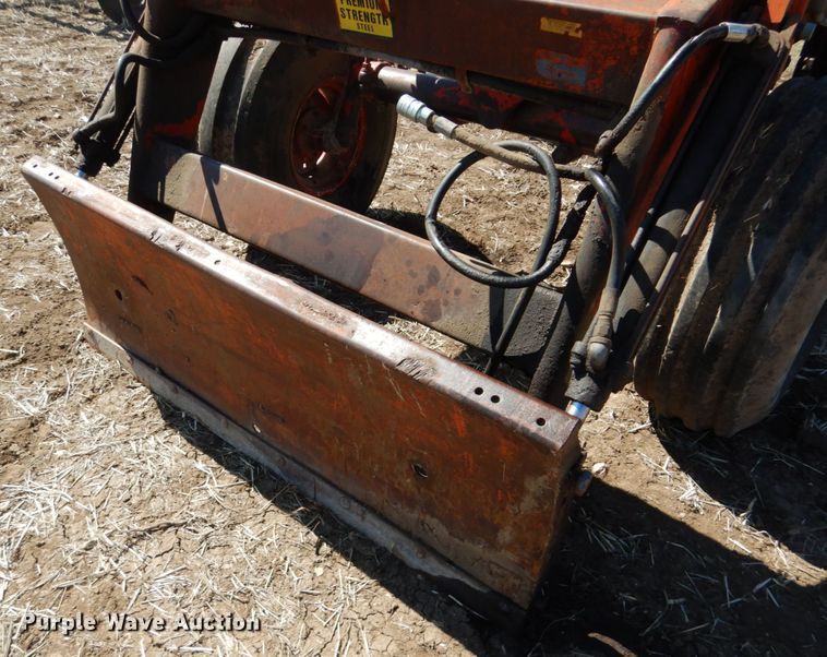 image for item DJ3105 International Farmall 806 tractor