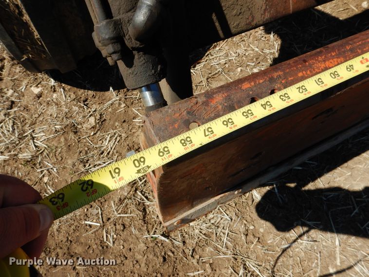 image for item DJ3105 International Farmall 806 tractor