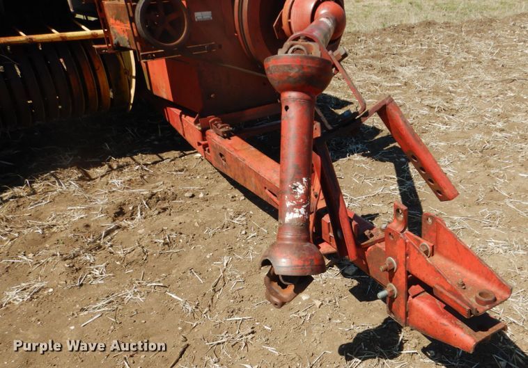 image for item DJ3106 New Holland Hayliner 278 small square baler