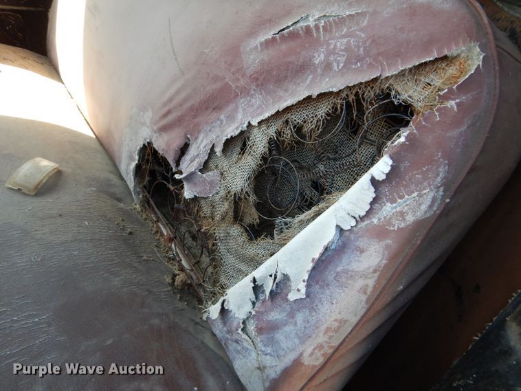 image for item DJ3109 1950 Ford F6 grain truck