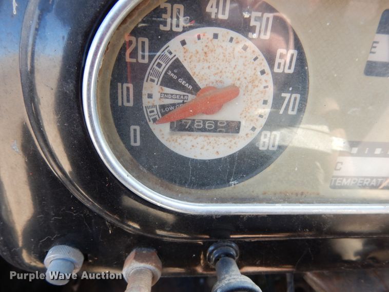 image for item DJ3109 1950 Ford F6 grain truck