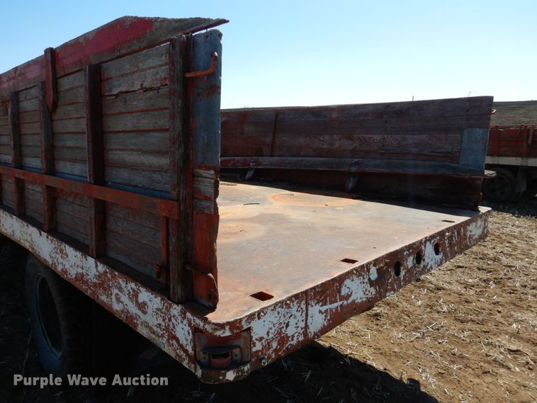 image for item DJ3109 1950 Ford F6 grain truck