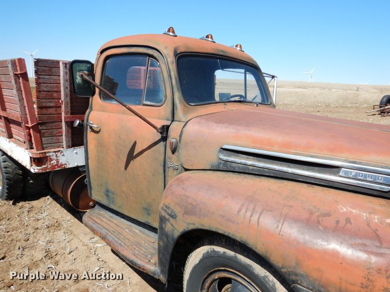 image for item DJ3109 1950 Ford F6 grain truck