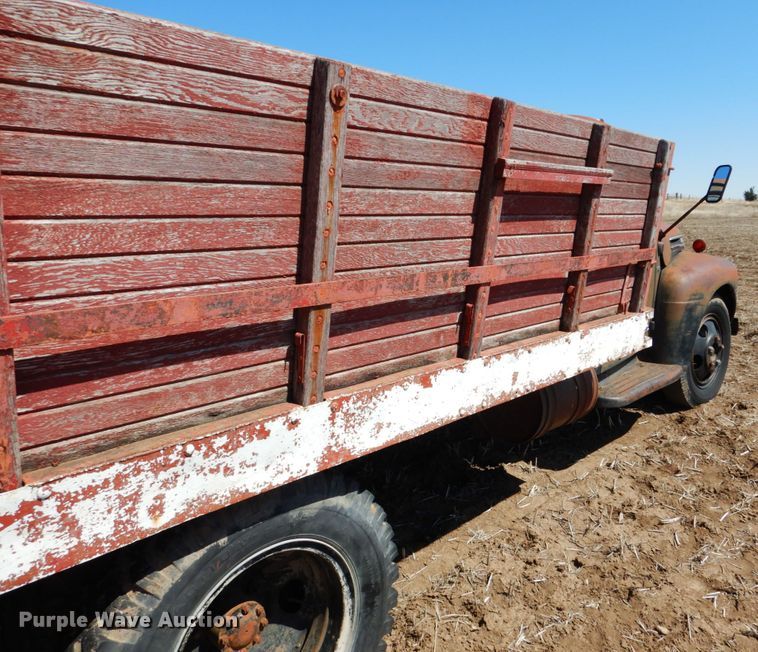 image for item DJ3109 1950 Ford F6 grain truck