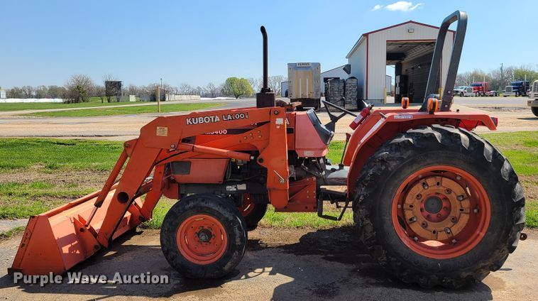 image for item EL9792 Kubota M5400 tractor