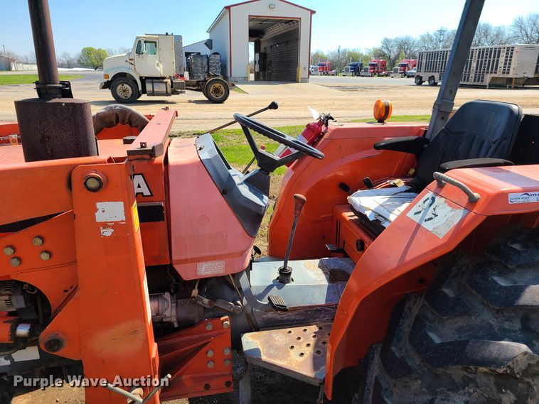 image for item EL9792 Kubota M5400 tractor