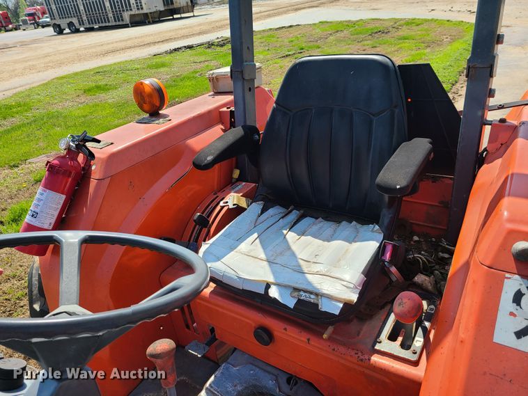 image for item EL9792 Kubota M5400 tractor