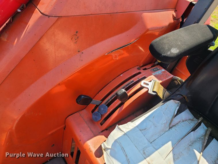 image for item EL9792 Kubota M5400 tractor