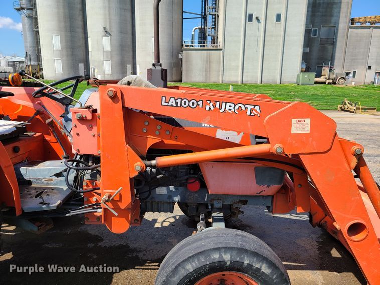 image for item EL9792 Kubota M5400 tractor