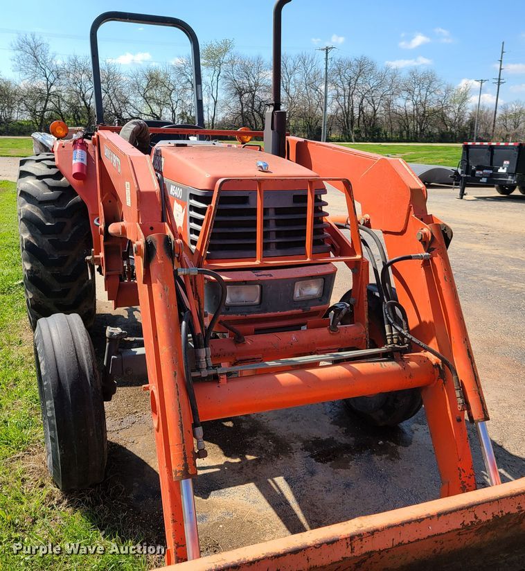 image for item EL9792 Kubota M5400 tractor