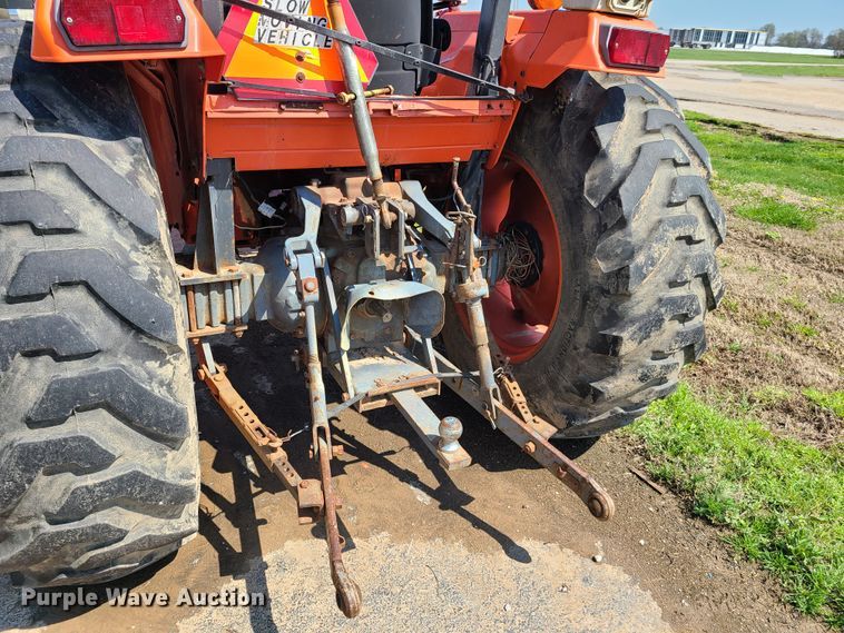 image for item EL9792 Kubota M5400 tractor