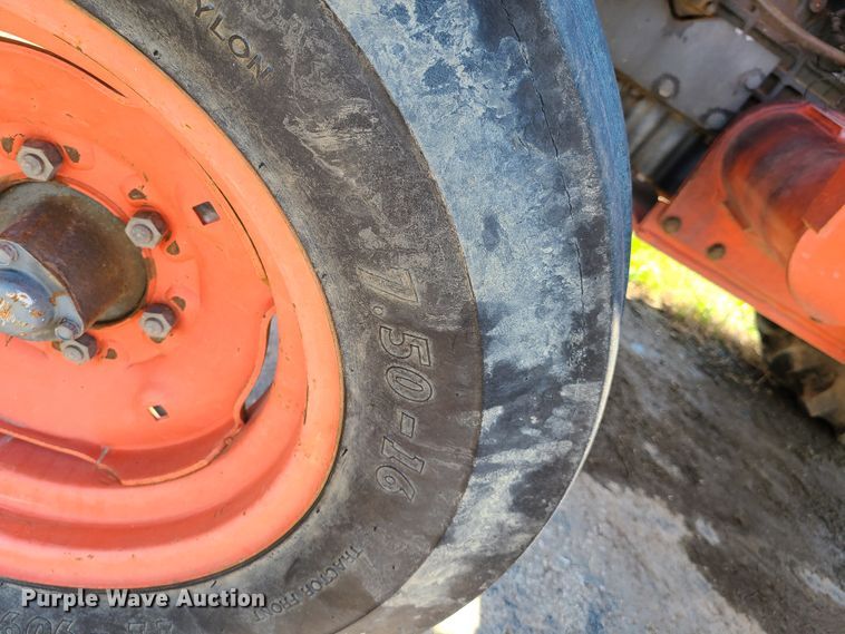 image for item EL9792 Kubota M5400 tractor