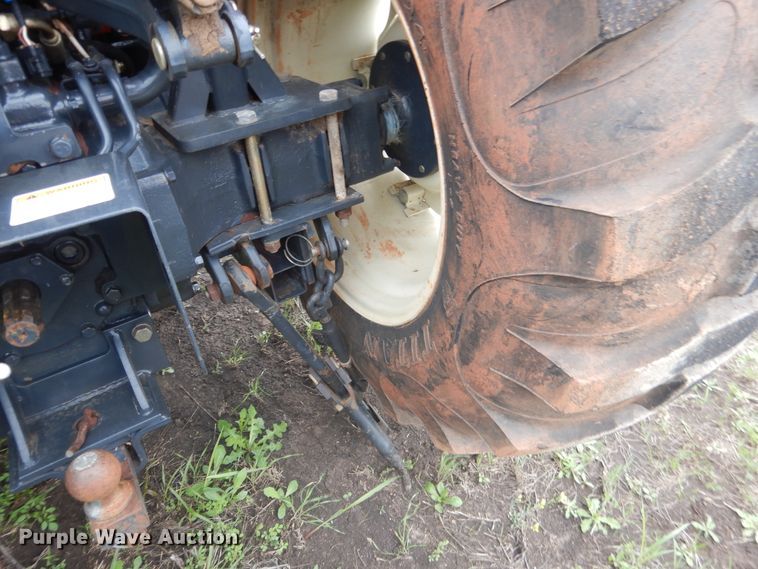 image for item ES9558 2007 Branson 4720i MFWD tractor