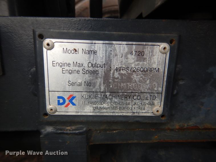 image for item ES9558 2007 Branson 4720i MFWD tractor