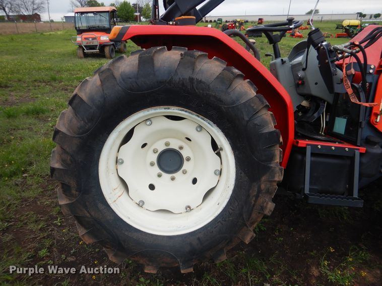 image for item ES9558 2007 Branson 4720i MFWD tractor