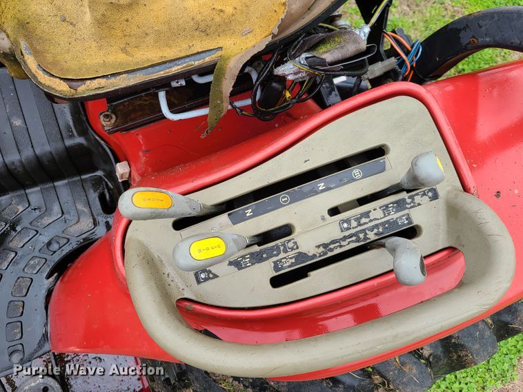 image for item EZ9119 Case IH DX33 tractor